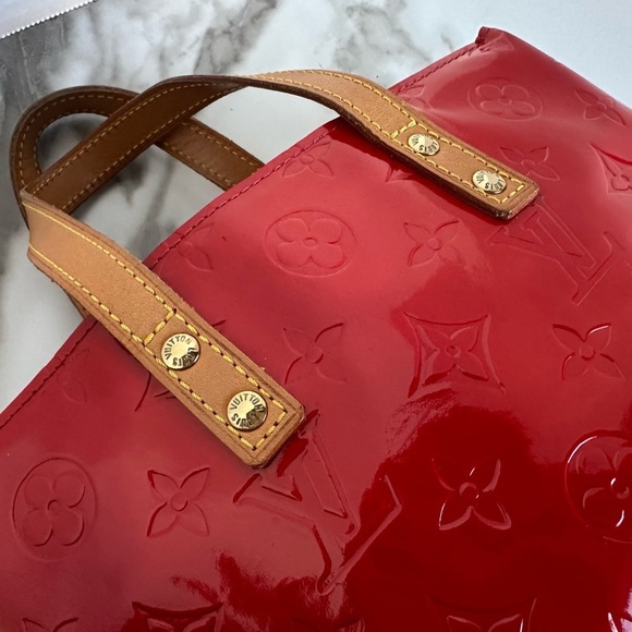 Authentic Louis Vuitton VERNIS mini bag w/COA - Picture 7 of 13